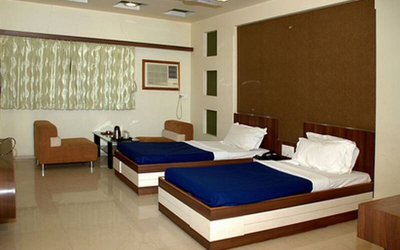 Tulsi Guest House, Surat 2